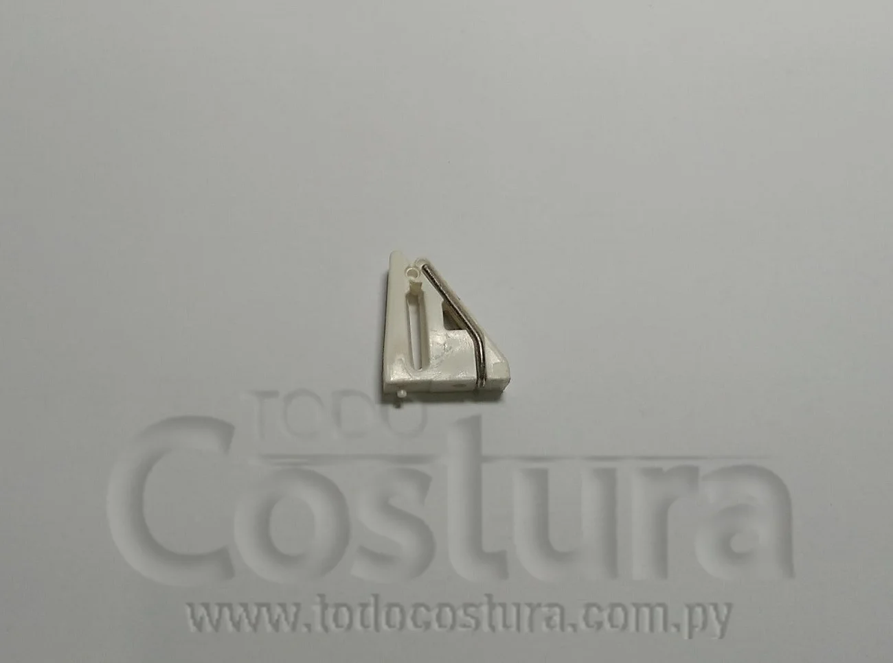 GUIA HILO DE TAPA SUPERIOR SINGER PRETA PORTER