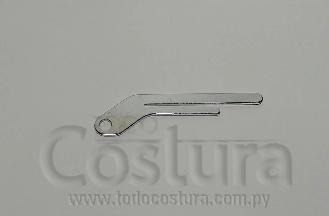 GUIADOR DE HILO (1) OVERLOCK GEM757F