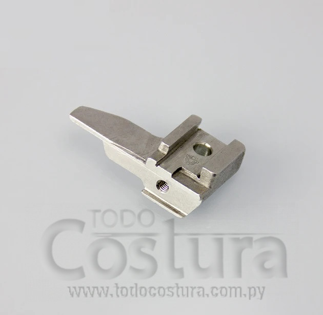 SOPORTE DE CUCHILLA SUPERIOR OVERLOCK SIRUBA 737K/747K