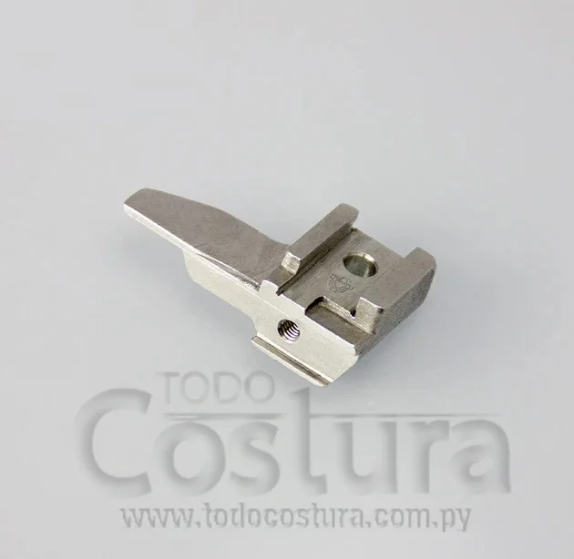 SOPORTE DE CUCHILLA SUPERIOR OVERLOCK SIRUBA 737K/747K
