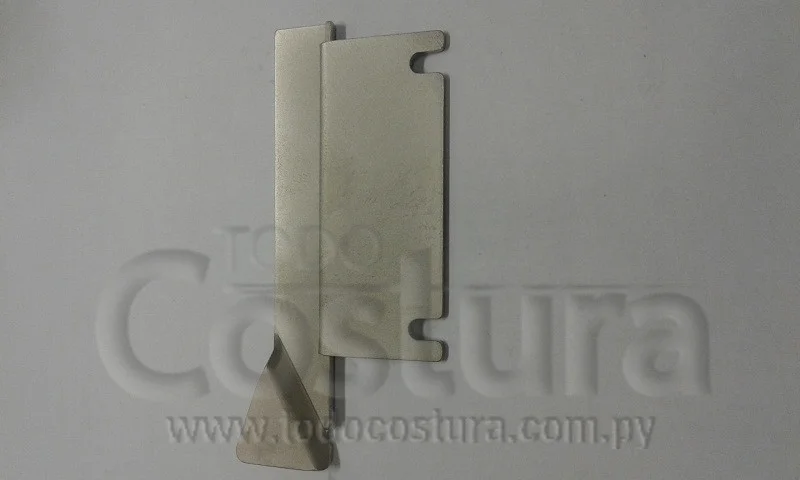 CHAPA GUIA DE CTE OVERLOCK SIRUBA 700QD/CTE