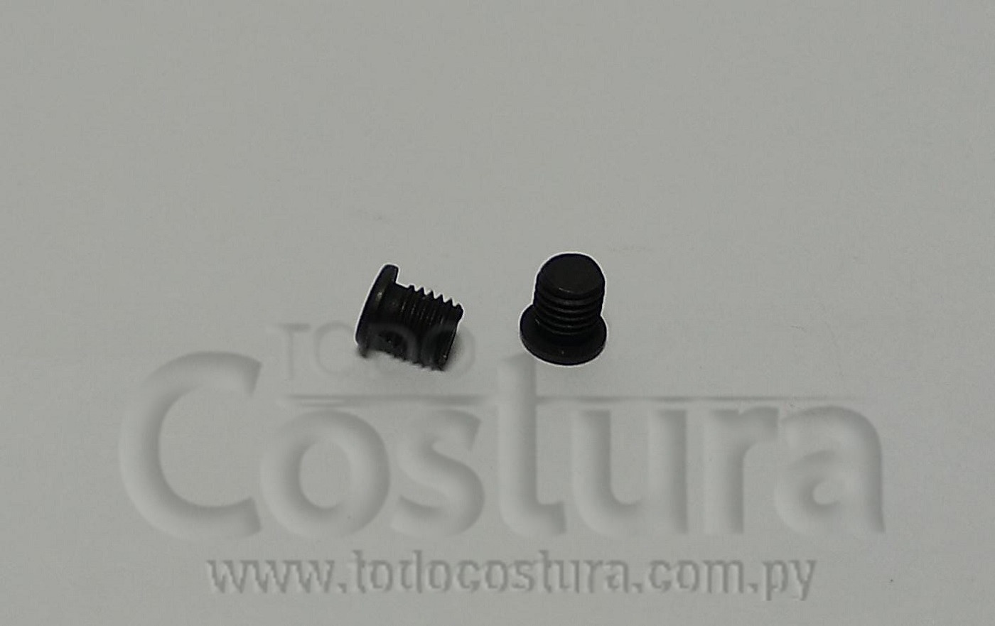 TORNILLO DE CUCHILLA SUPERIOR DOBLE AGUJA SIRUBA T828/C