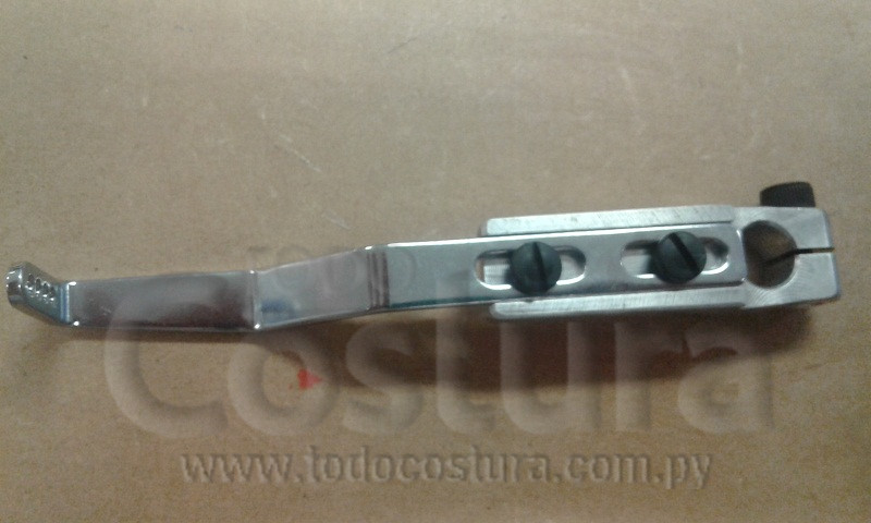 SOPORTE CON GUIA HILO FRONTAL ENGOMADORA SIRUBA VC008