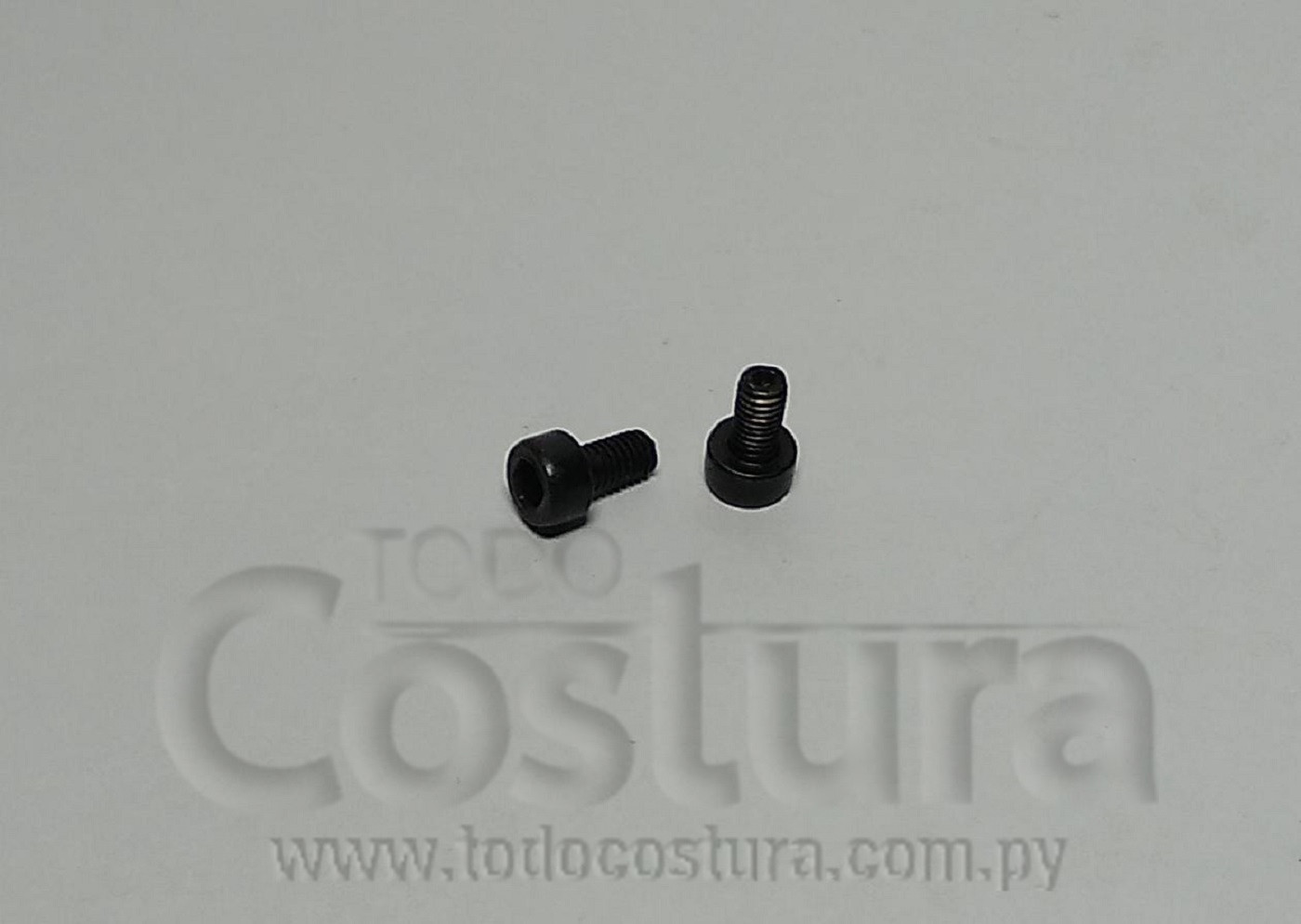 TORNILLO DEL SOPORTE DEL DIENTE FRONTAL OVERLOCK WILLPEX 334