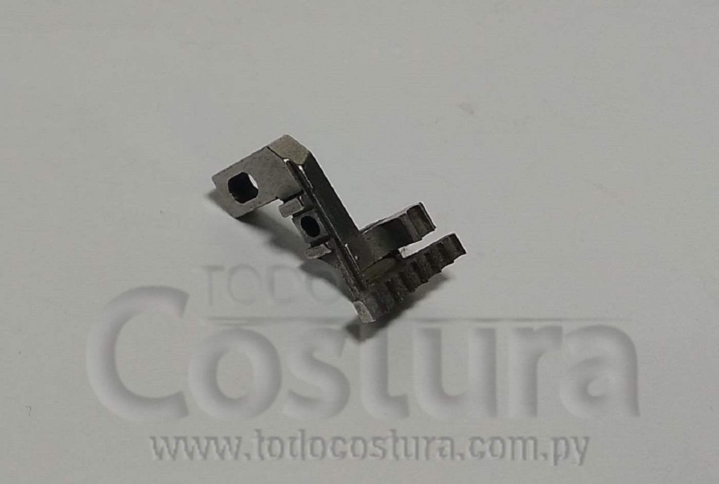 DIENTE (A) TRASERO (PESADO) OVERLOCK SIRUBA 757F-516X2-56