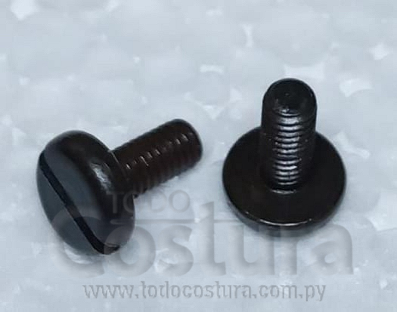 TORNILLO DE TAPA FRONTAL SINGER 875