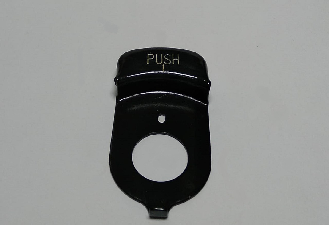 BOTON PUSH DEL REG. DE PUNTADA DOBLE AGUJA SIRUBA T828