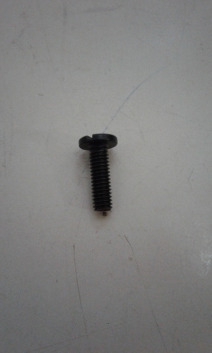 TORNILLO DE SOPORTE DE CUCHILLA SUPERIOR SIRUBA C007K/CRL